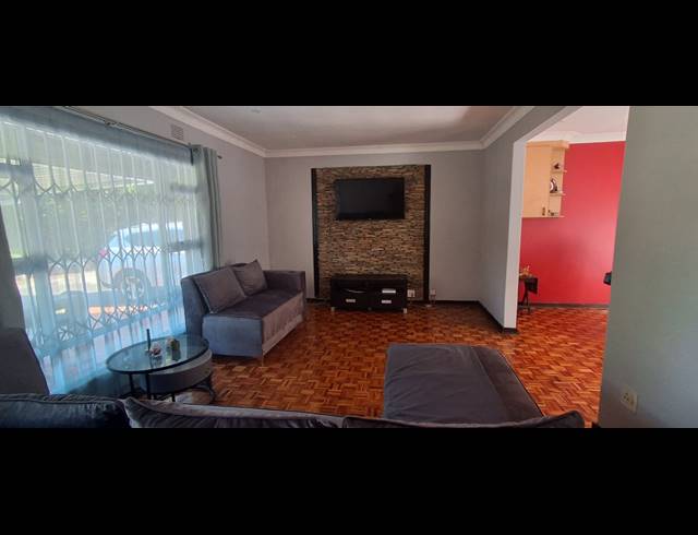 3 BEDROOM FREESTANDING FOR SALE IN WESTBROOK